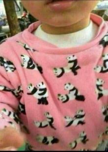 صور خادشة للحياء على ملابس أطفال تثير جدلا على "تويتر" 71444