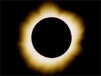 تحذير المواطنين من النظر إلى كسوف الشمس eclipse