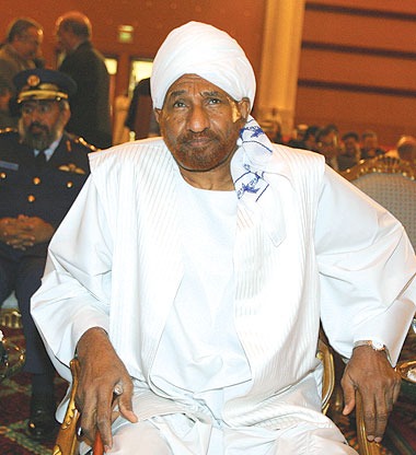 الصادق المهدي ينال جائزة قوثي للسلام 1338alsadeq almahdy