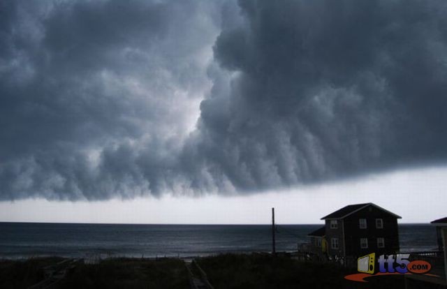 سحابة قاتلة تهدد بتدمير كوكب الارض عام 2014 beautiful one cloud pictures 2