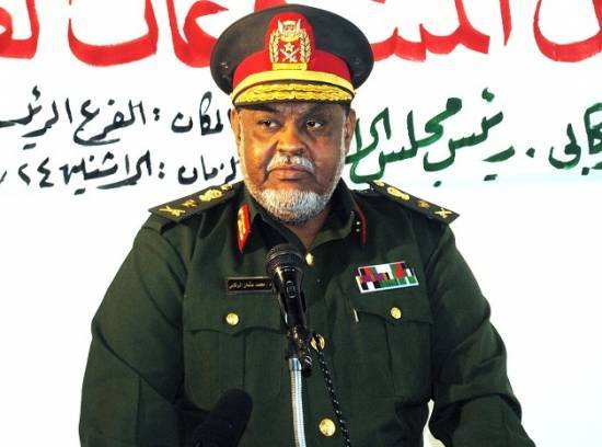 بالصور : هيئة المواصفات والمقاييس تكشف وتضبط الجيش الذي يوزع زيوت فاسدة لمنسوبيه 11115600_883832441658912_8252761357006111967_n