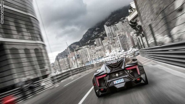  أول سيارة "سوبر" للعرب فقط.. مصابيح أمامية من الماس ومقاعد من الذهب