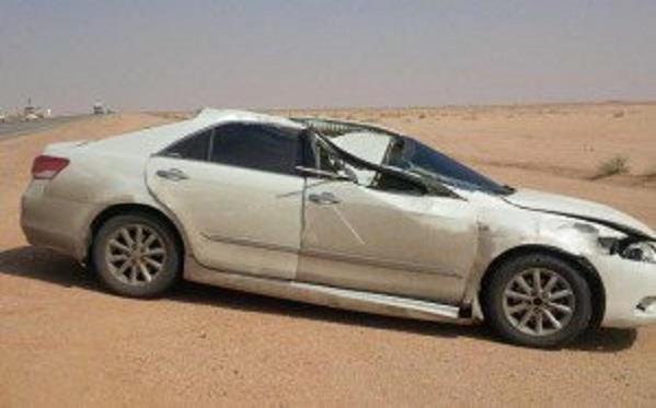 شاب يدهس ناقة ثمنها مليون ريال ثم يهرب بـ "جيب" أصحابها بعد اعتدائهم المبرح عليه (صور) حادث سيارة كامري