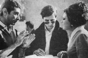 بالصور.. فنانون عرب وافقوا على أداء زوجاتهم أدوارا جريئة 3910539837