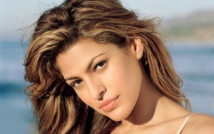 20 امرأة «الأكثر إثارة» في العالم عام 2015: هيفاء وهبي ضمن القائمة Eva-Mendes-Hairstyles-6