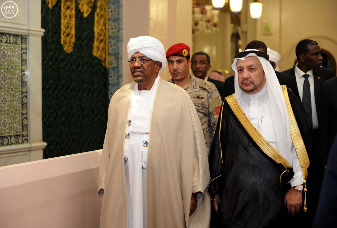 بالصور : الرئيس السوداني عمر البشير يزور المسجد النبوي الرئيس السوداني عمر البشير يزور المسجد النبوي