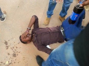 اصابة واعتقال العشرات من طلاب جامعة الخرطوم - شاهد الصور جامعة مظاهرة