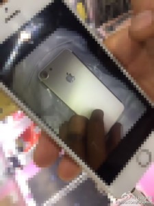 تسريب صور جديدة لهيكل "آيفون 7 " هيكل2