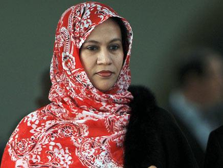 بالصور... حقيقة زواج مدير مكتب الرئيس البشير من وزيرة مورتانية ودفع أغلى مهر في التاريخ وزيرة الخارجية المورتانية السابقة الناها بنت مكناس