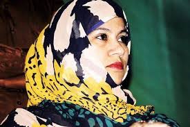 بالصور... حقيقة زواج مدير مكتب الرئيس البشير من وزيرة مورتانية ودفع أغلى مهر في التاريخ وزيرة الخارجية المورتانية السابقة الناها بنت مكناس