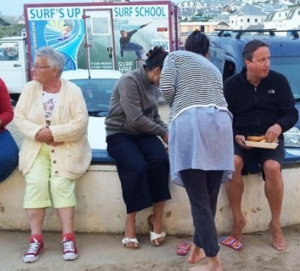 بالصورة.. هكذا أصبح حال ديفيد كاميرون رئيس وزراء بريطانيا السابق بعد أشهر من استقالته بوكيمون