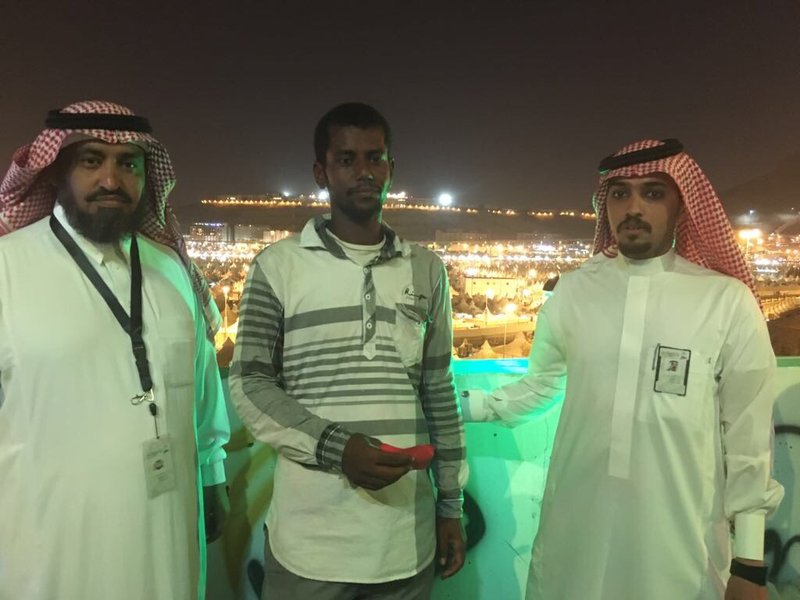 أمانة مقيم سوداني بالسعودية تعيد مبلغاً مالياً كبيراً لحاج 01 09 17 937986565