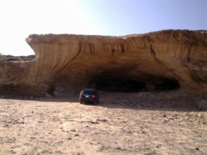 بالصورة تعرّف على "غار الملك سعود" الشاهد على عبقرية العسكرية السعودية منذ 70 عامًا 909097655
