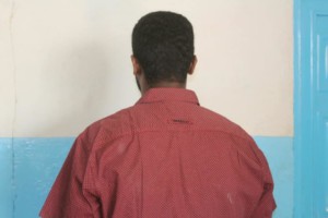 بالصور :القبض على أحد المتهمين في سرقة صرافة بامدرمان وإسترداد كافة المبالغ المسروقة 27545248 1650580891663365 5681369616685896817 n